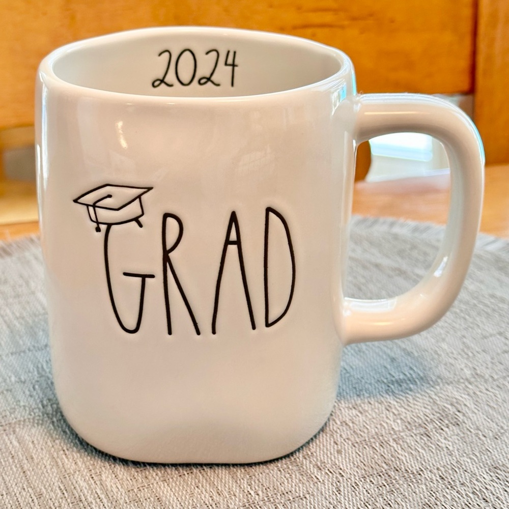 Rae Dunn GRAD 2024 with Grad Cap and Tassel Ceramic Mug BRAND NEW!!